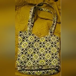 Vera Bradley Daisy Daisy Pattern Green/Blue Quilted Shoulder Purse Gently Used.